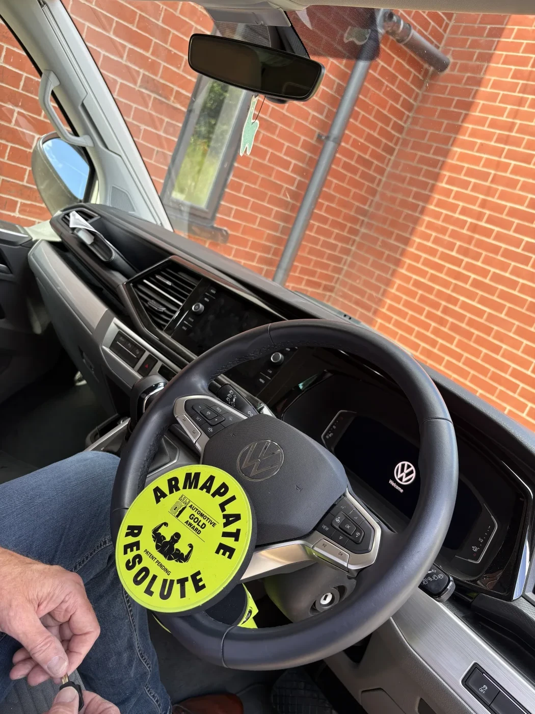 Resolute Compact fitted to a VW campervan steering wheel
